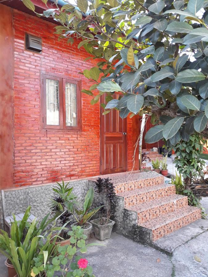 Kongkeo Guesthouse Muang Phônsavan Extérieur photo